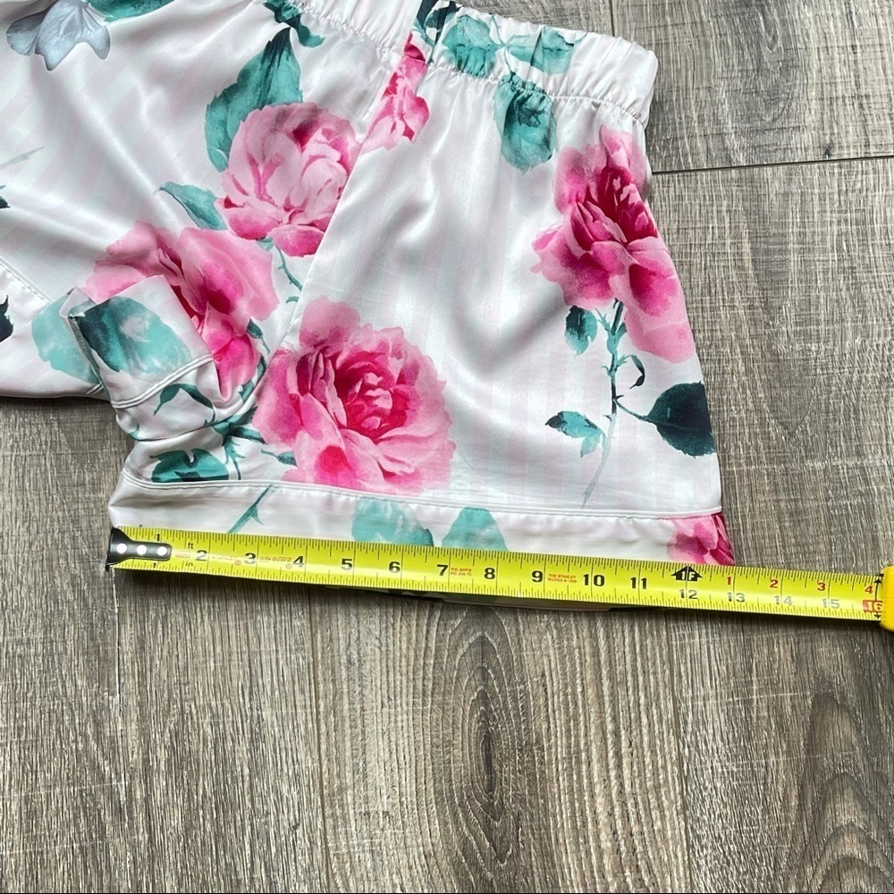 Victoria’s Secret Short Mauve Chalk Rose Stripe - Picture 12 of 13